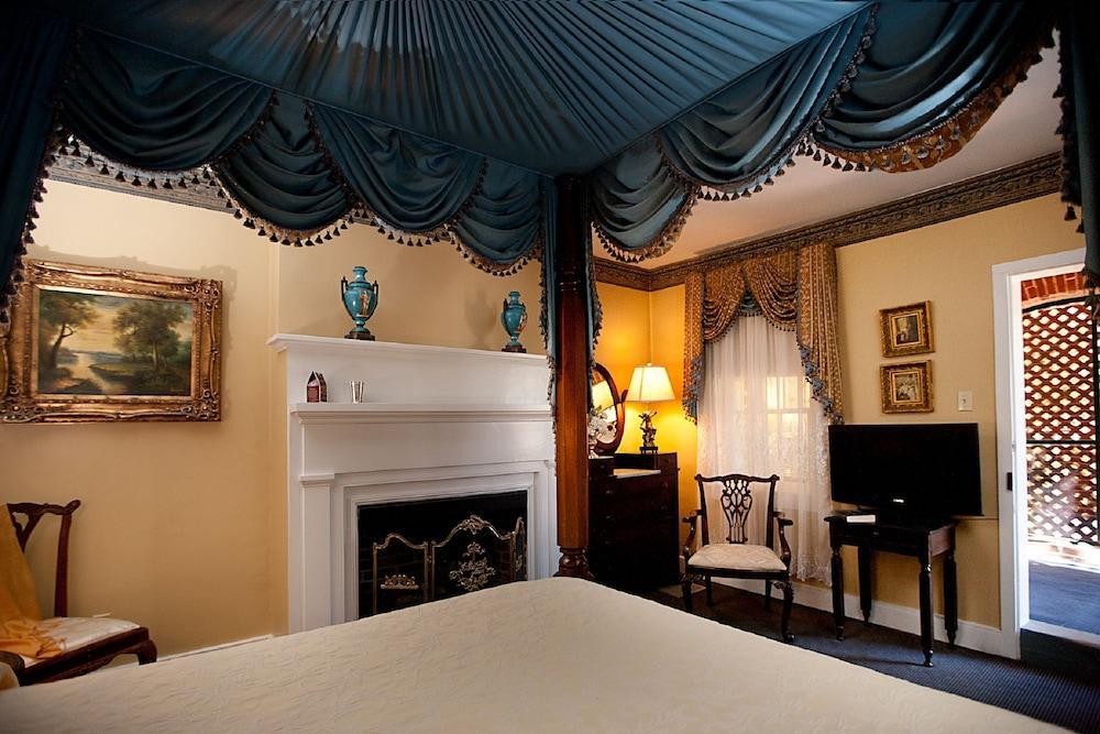 Monmouth Historic Inn 나체스 외부 사진