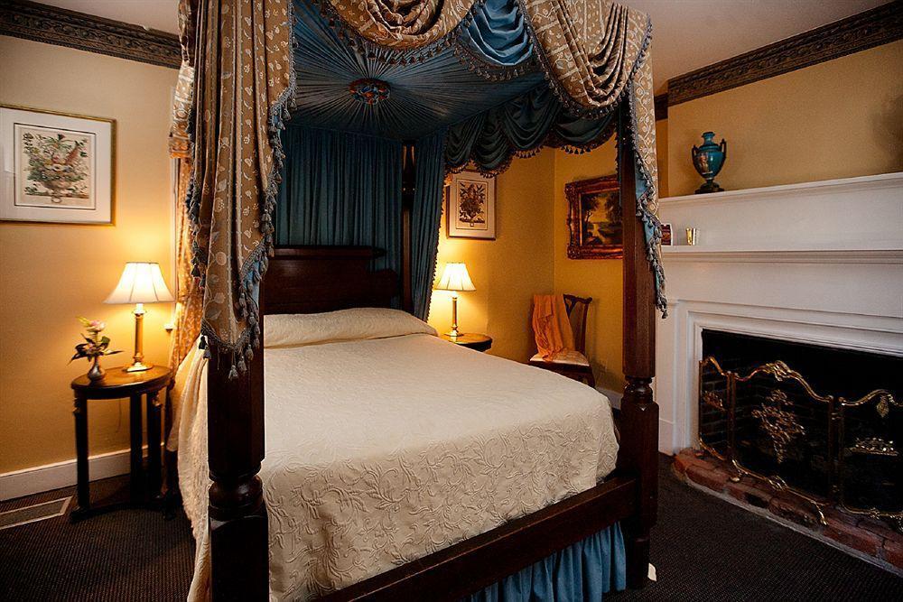 Monmouth Historic Inn 나체스 외부 사진