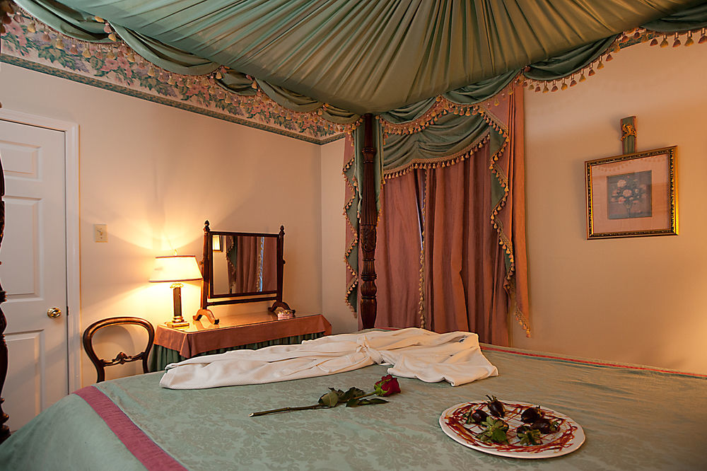 Monmouth Historic Inn 나체스 외부 사진
