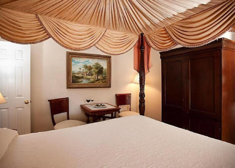 Monmouth Historic Inn 나체스 외부 사진